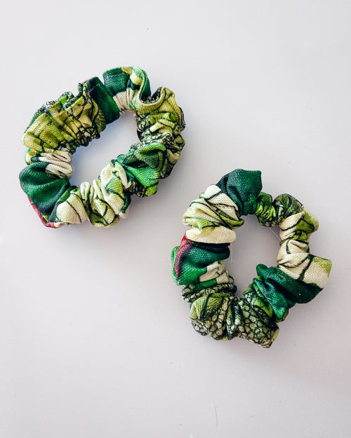 The Poet Scrunchie II (Standard)