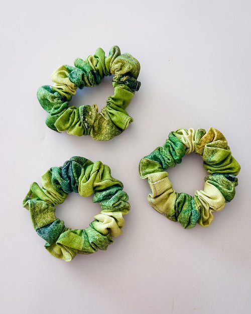 Crocodile Green Checker Scrunchie (Standard)