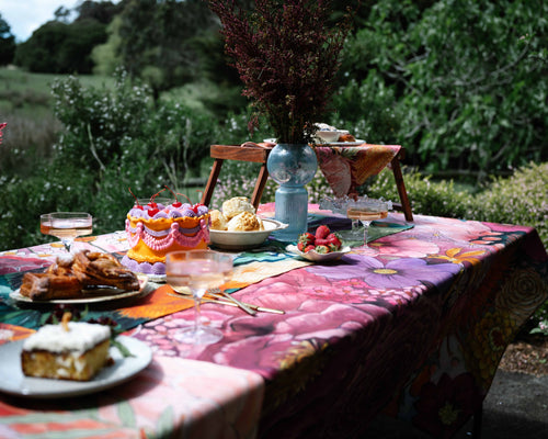 Sweetener Tablecloth